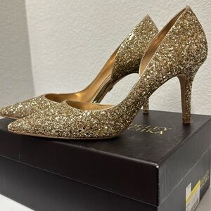 Badgley Mischka gold glitter stiletto size 9